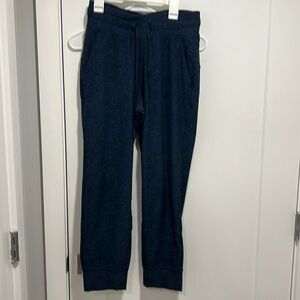 Lululemon Nulu 3/4 length cropped joggers, marled blue